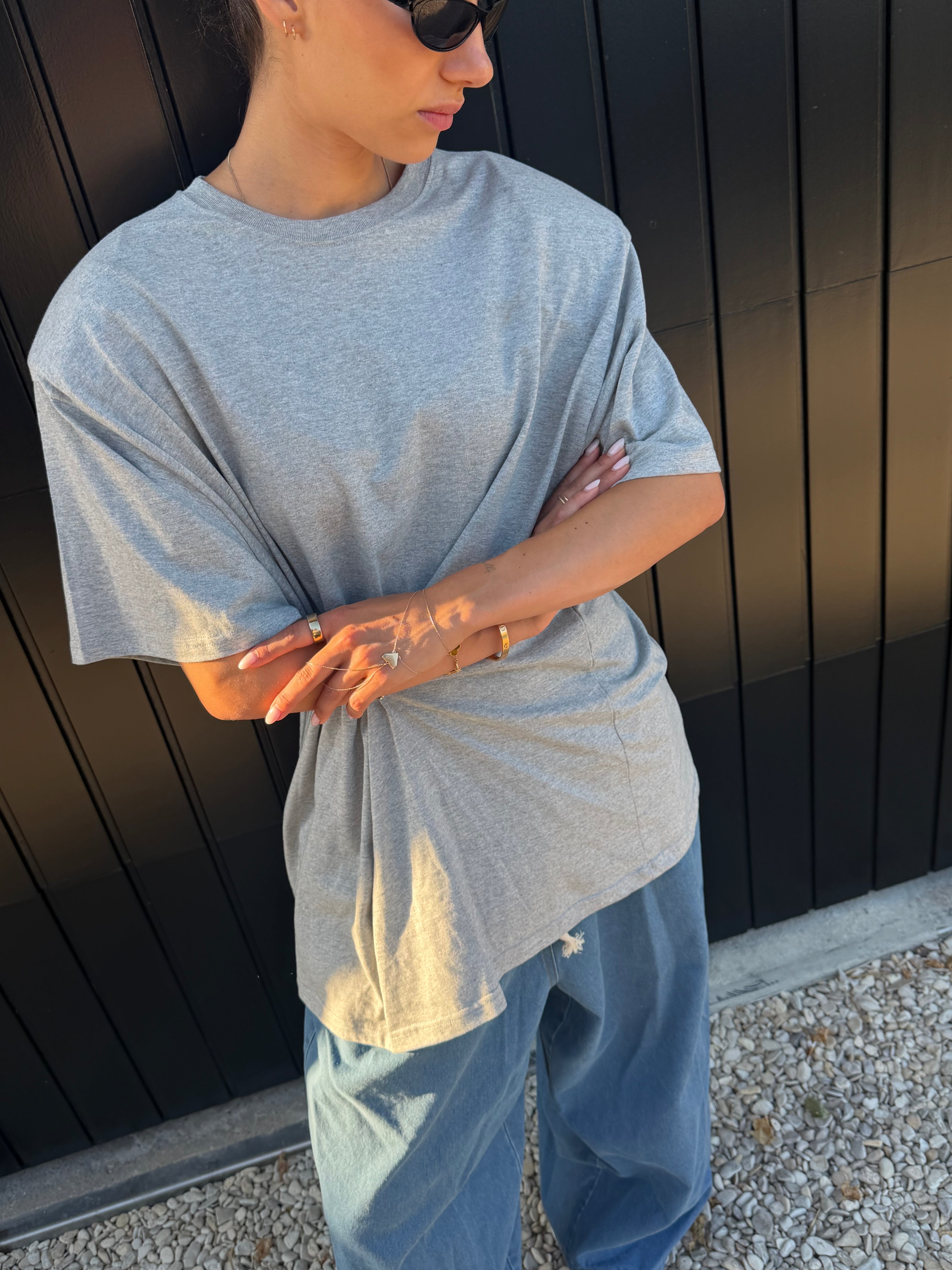 Mila Tee