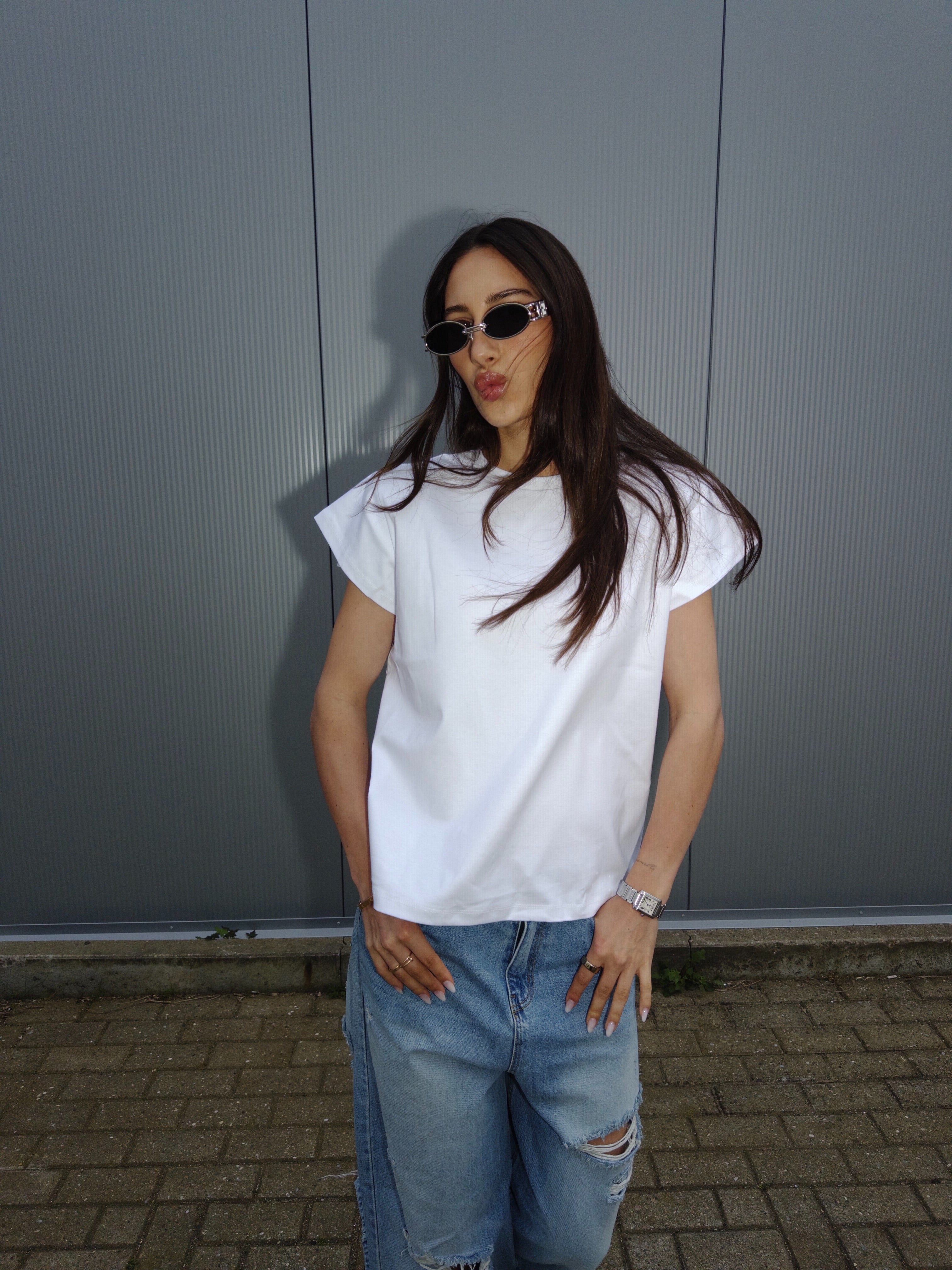Saar Tee