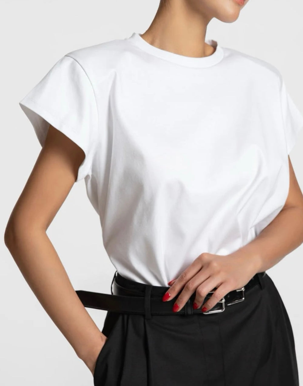 Saar Tee